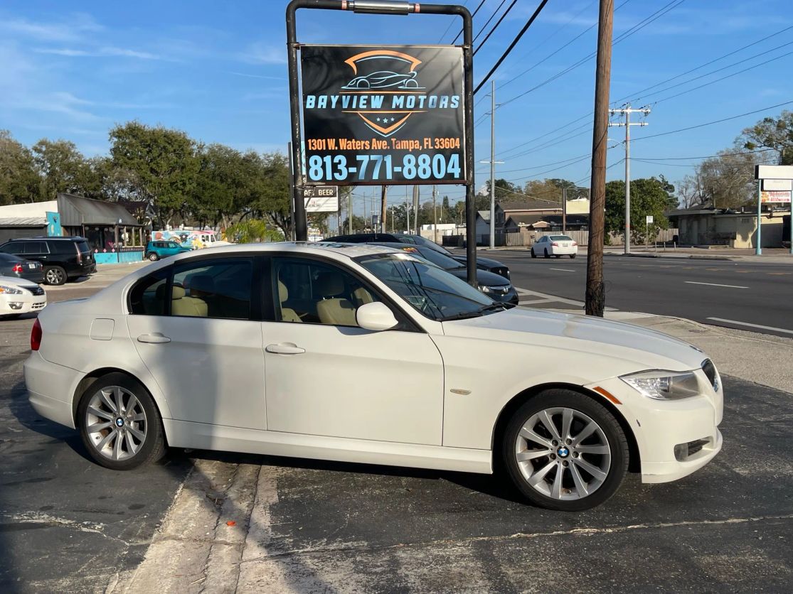 bmw 3 series 2011 WBAPH7G53BNM57700 image bmw 3 series 2011 WBAPH7G53BNM57700 image